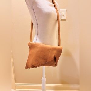 Handmade Genuine Deer Tan Leather Purse. Can be worn as Crossbody/Shoulder. NEW